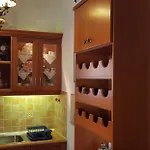 Lourantianika House *