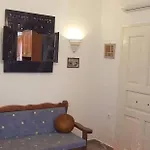 Holiday home Lourantianika House