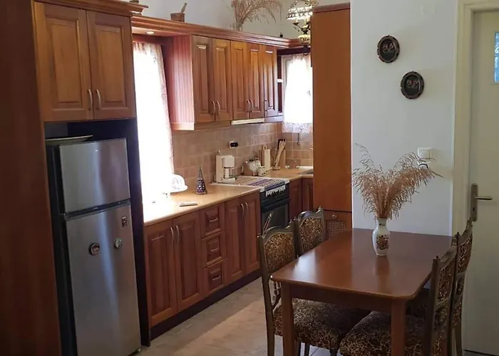 Tatil Evi Lourantianika House