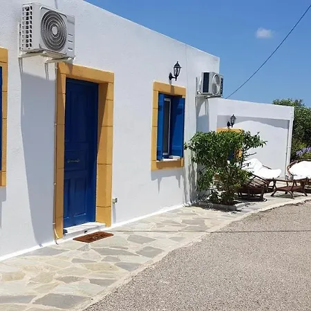 Lourantianika House بيت للعطل *